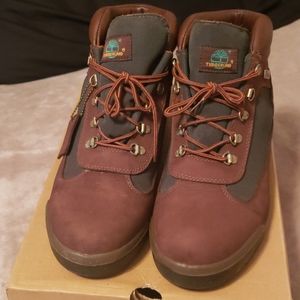 beef and broccoli field boots